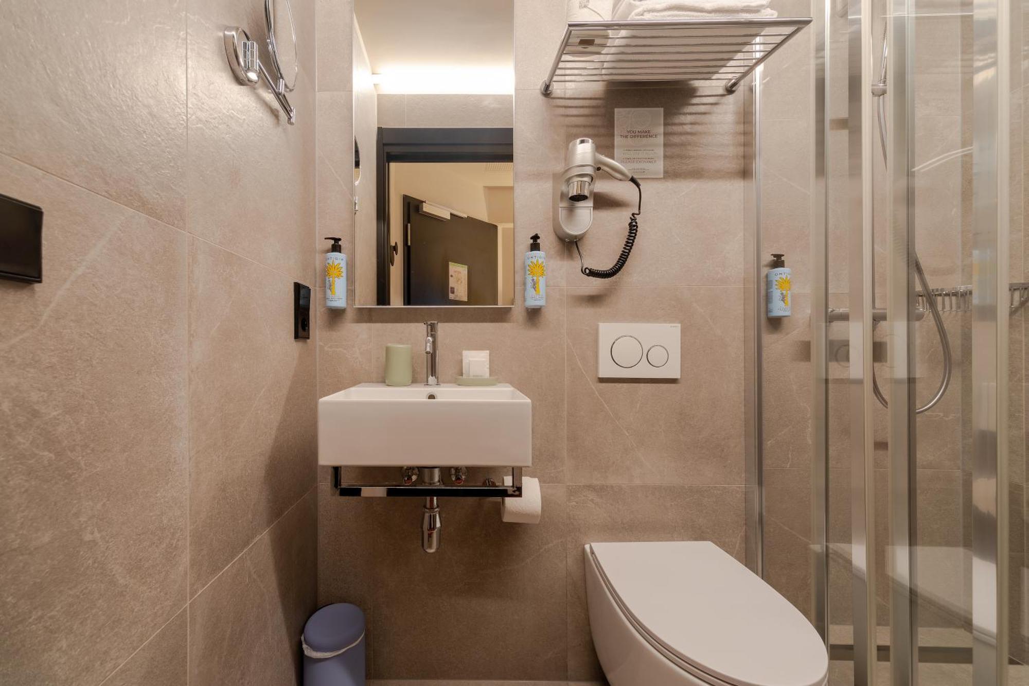 Kazakiwi Hotel 4*